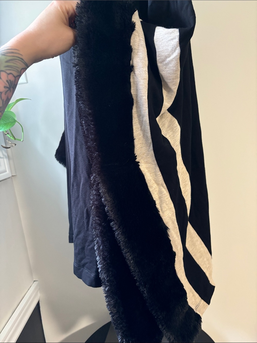 SHANNON PASSERO sweater - Picture 3 of 6